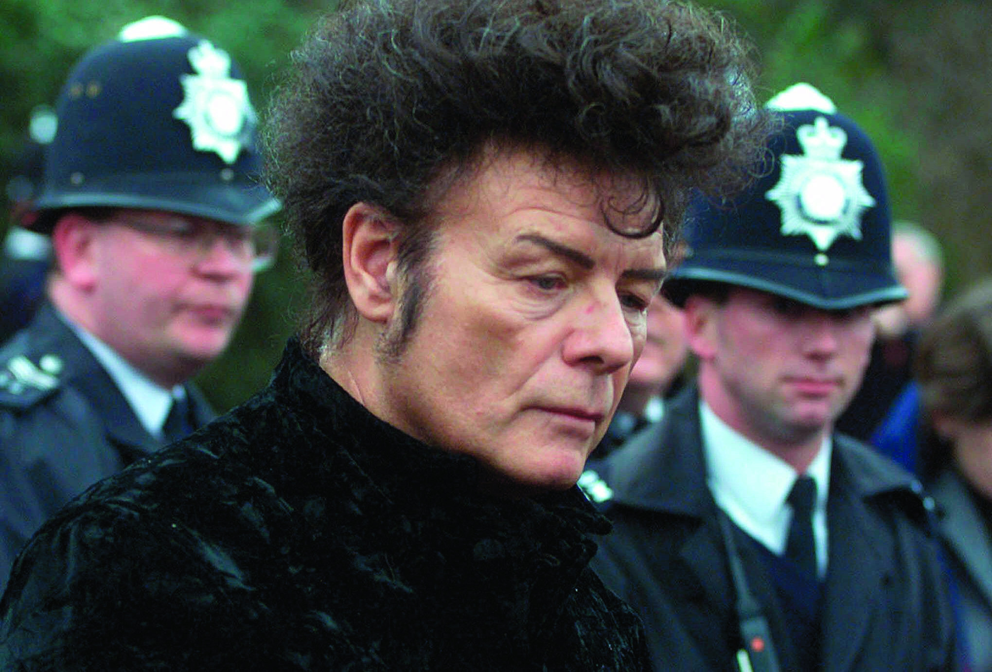 Reports: UK rocker arrested as part of Savile case