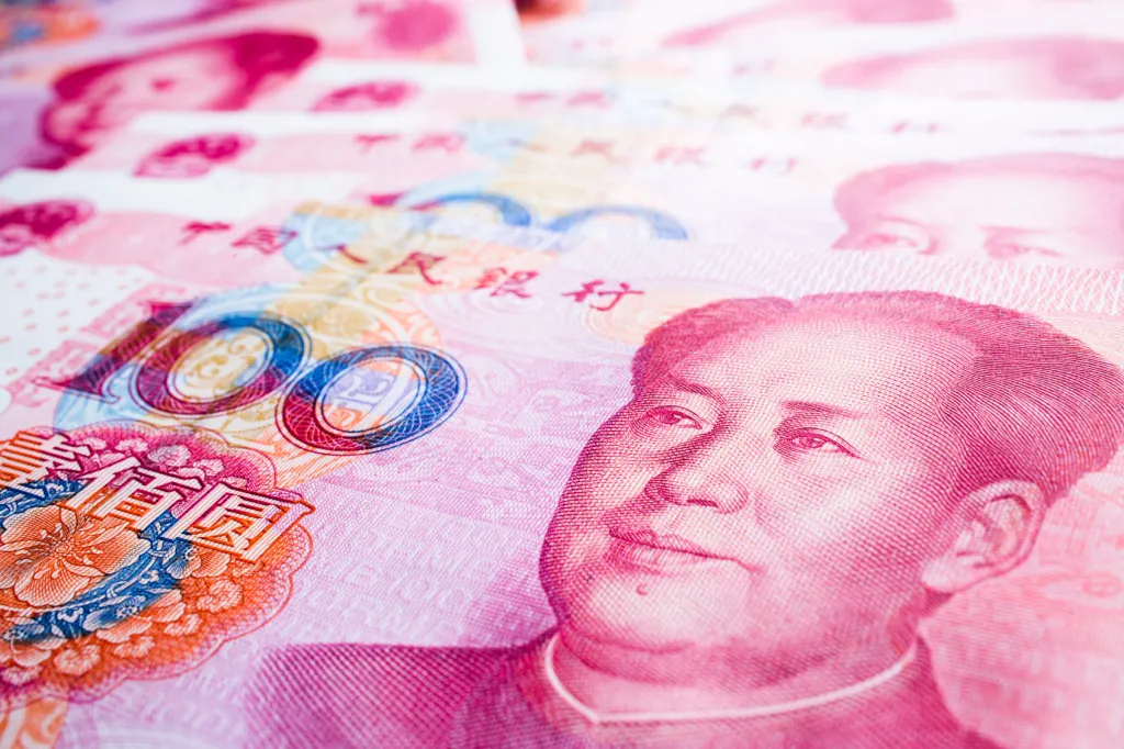 Obama undercuts Clinton on China’s currency