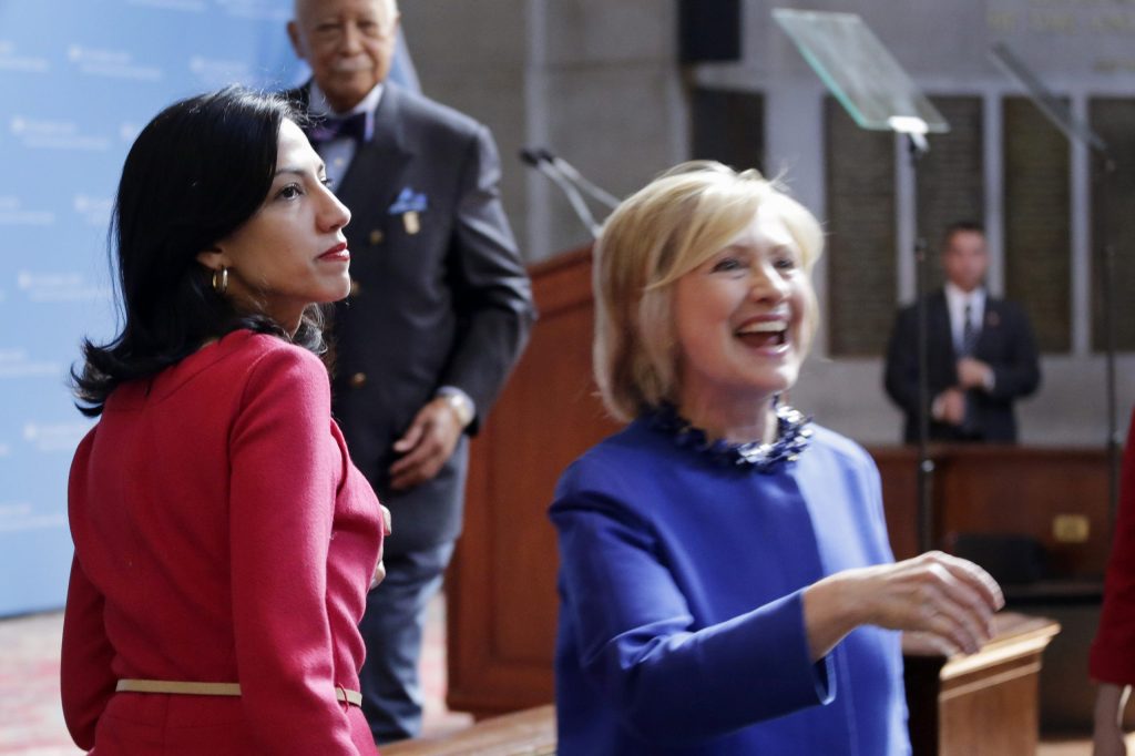 State Dept. says it destroyed BlackBerrys of Clinton aides