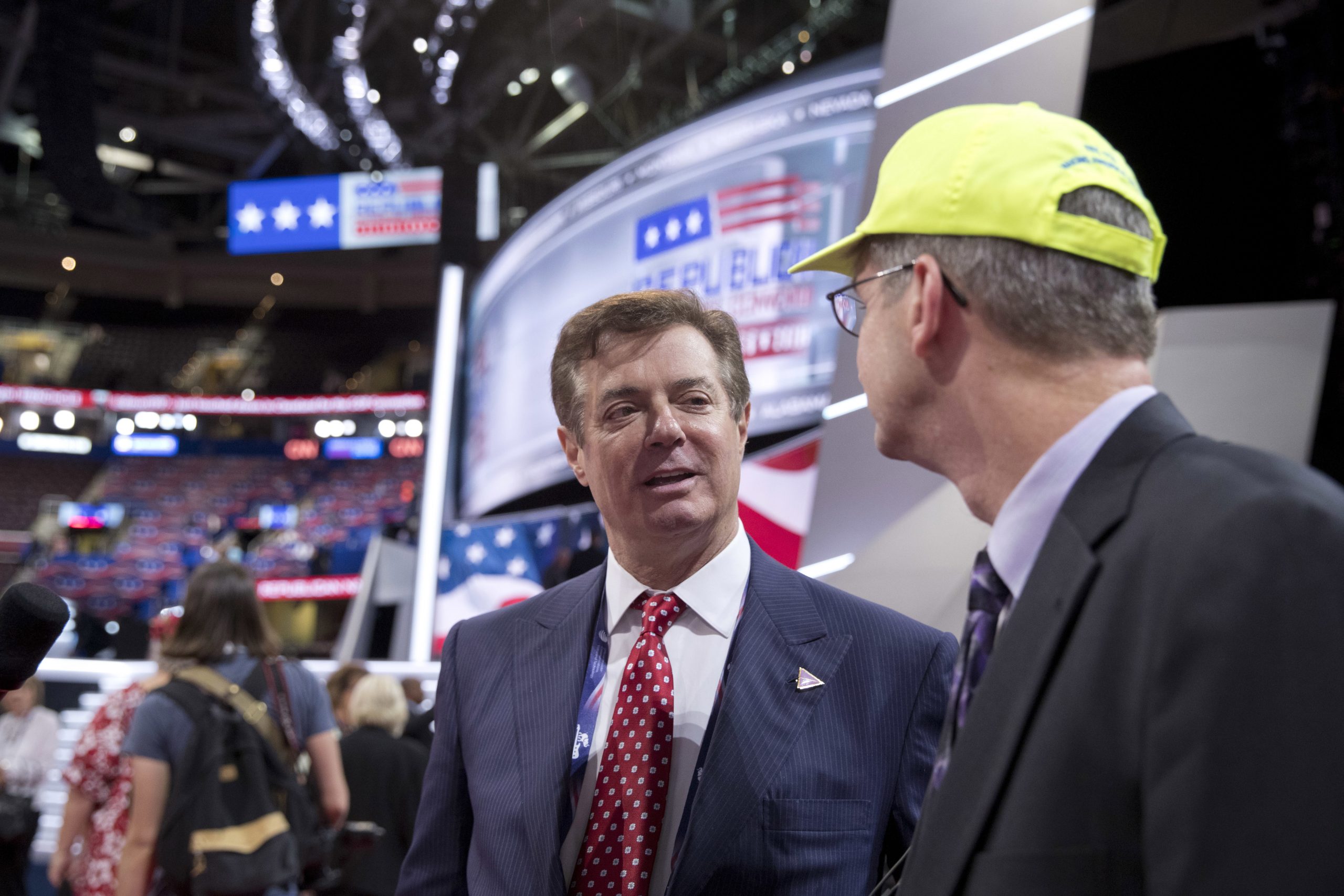 Paul Manafort says government leaks prejudice his case