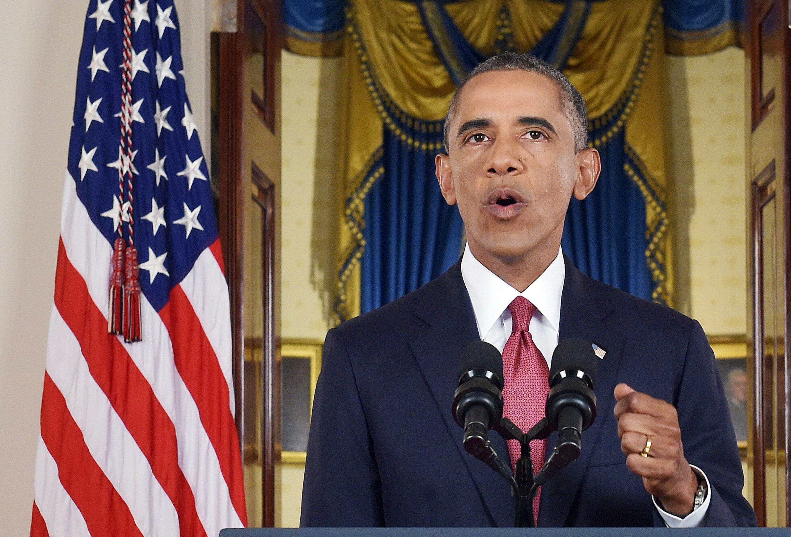Analysis: Obama takes big risk in wider airstrikes