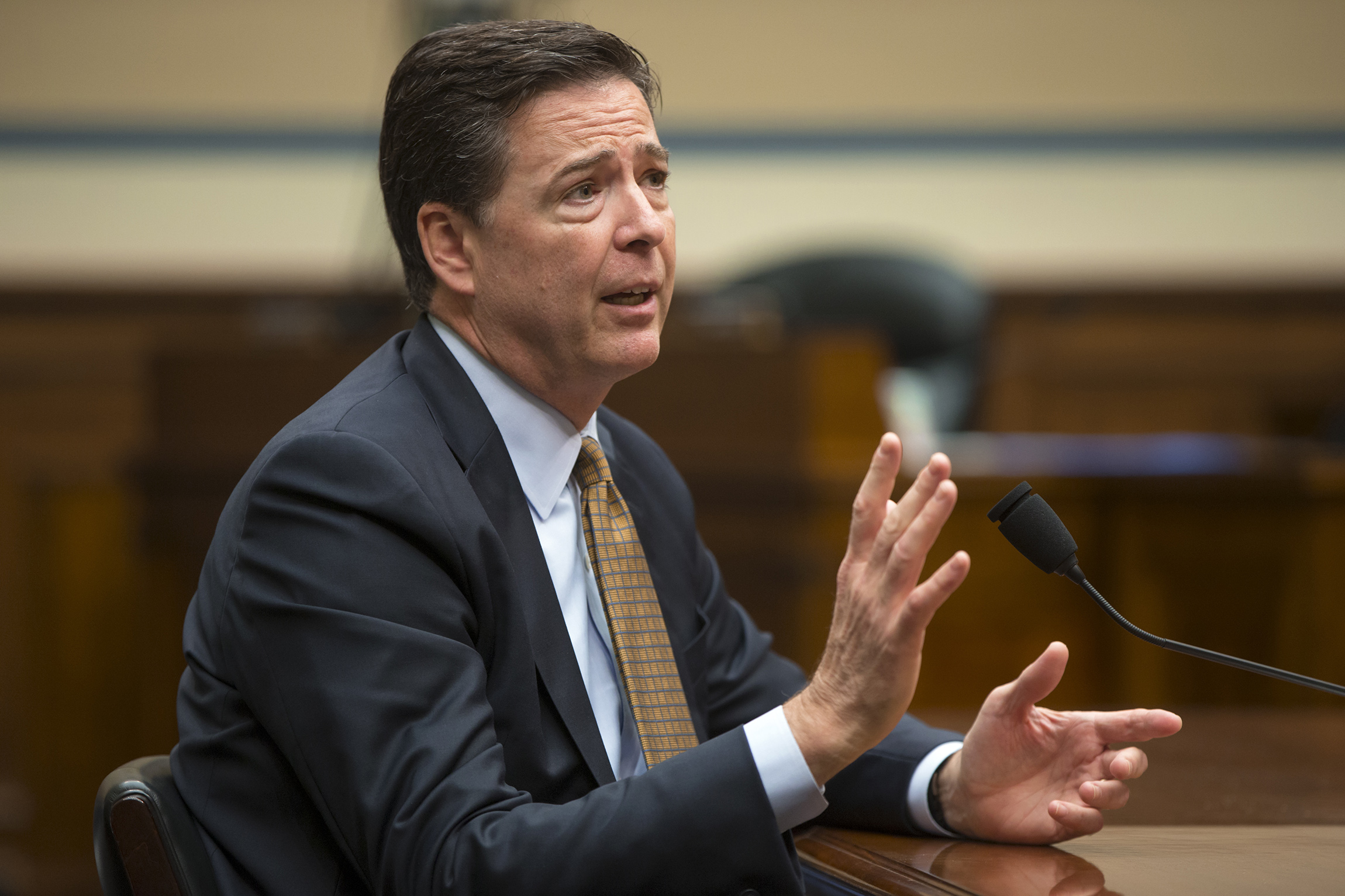 Comey to meet with black lawmakers about deaths of Castile, Sterling