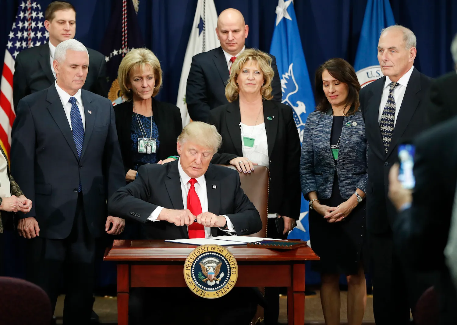 Watchdog to investigate how Homeland Security executed Trump immigration order