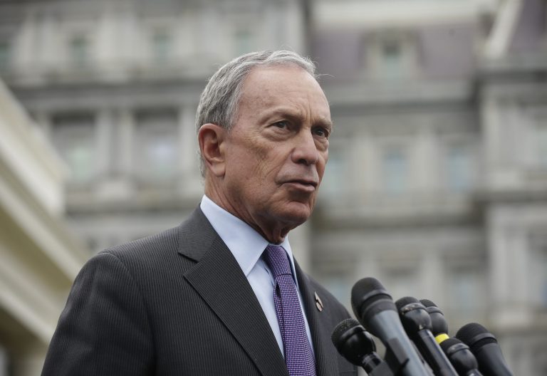 Michael Bloomberg, the billionaire former mayor of New York City, set a new goal Wednesday of closing all remaining U.S. coal plants. 