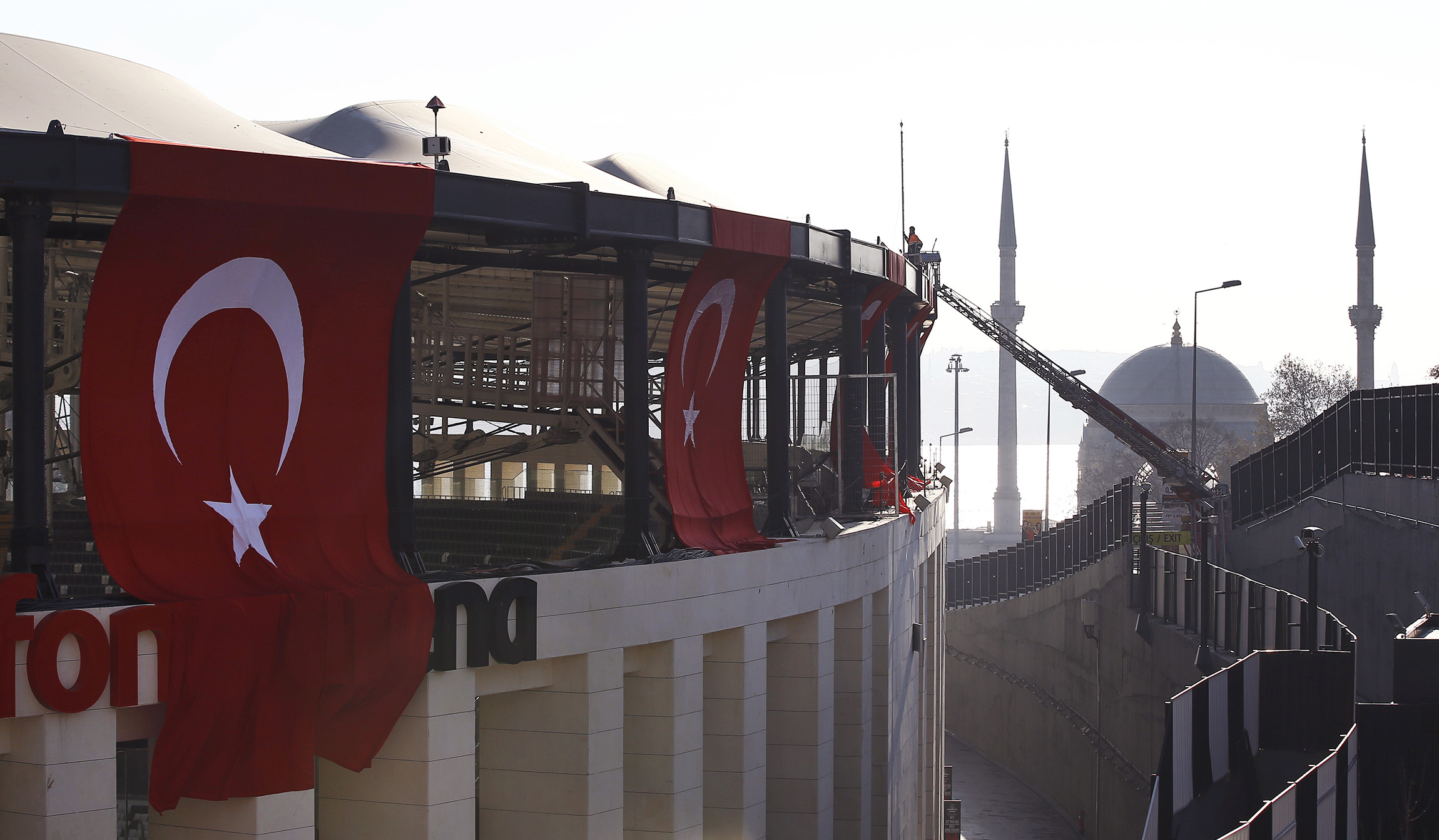 Turkey declares national day of mourning after blasts in Istanbul kills 38