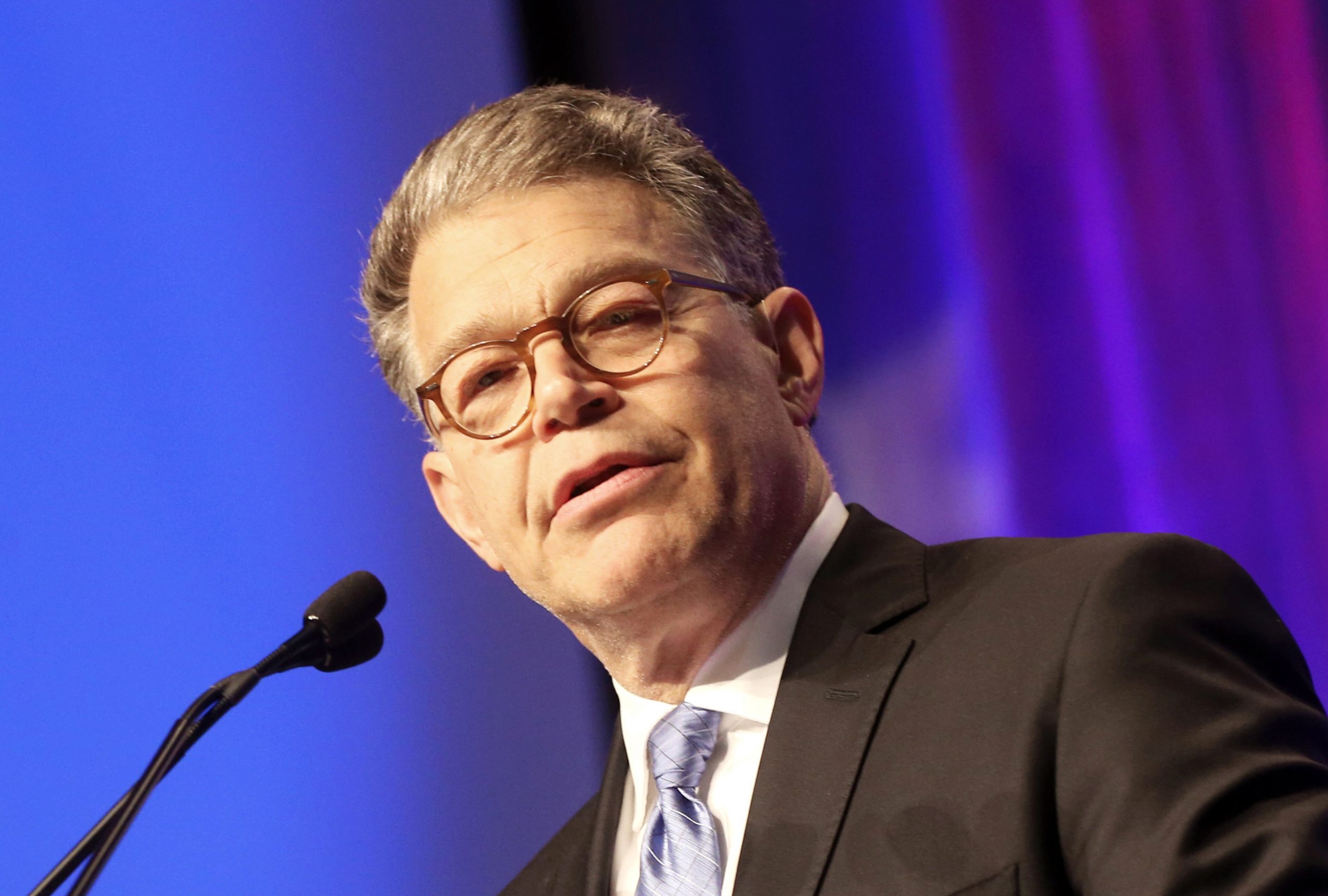 Senate panel backs tighter rules on political cash