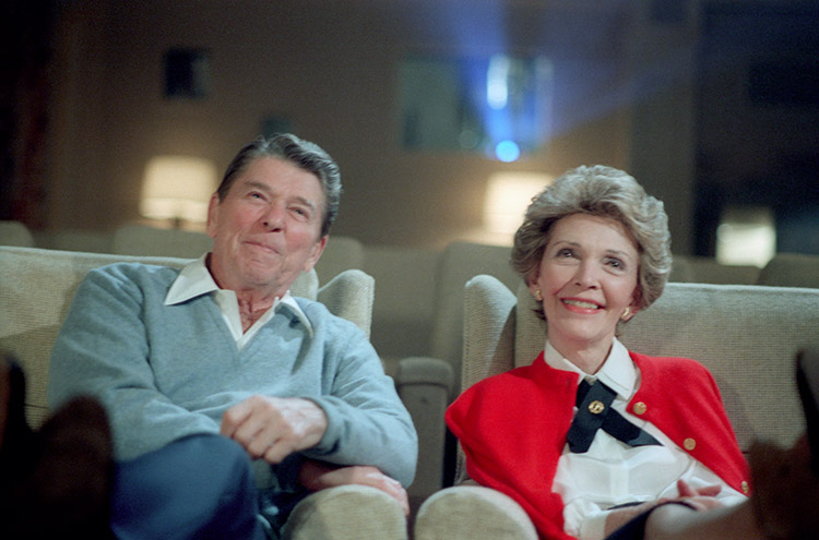 Hollywood pressed to give Reagan an honorary Oscar