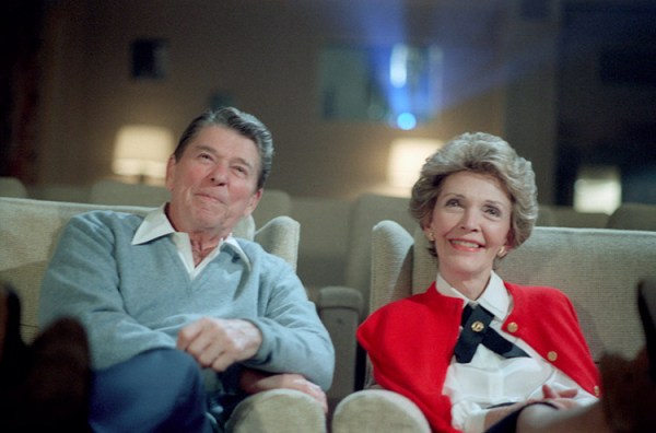 Hollywood pressed to give Reagan an honorary Oscar