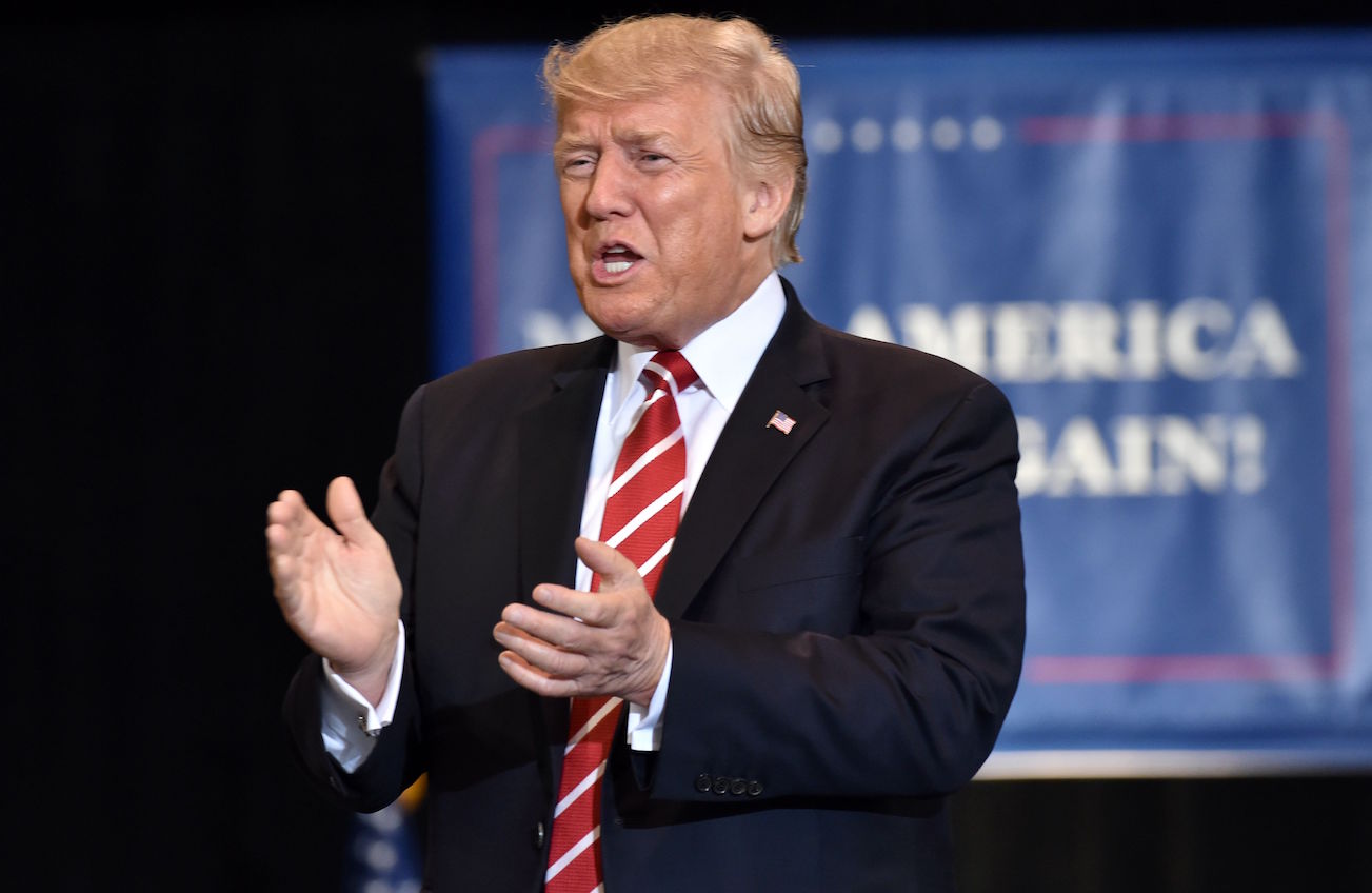 Donald Trump Insults the Media, Jeff Flake, John McCain, and NAFTA at His Phoenix Rally