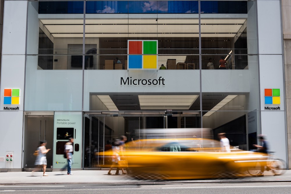Microsoft working to fix server outages around the world after apps went down
