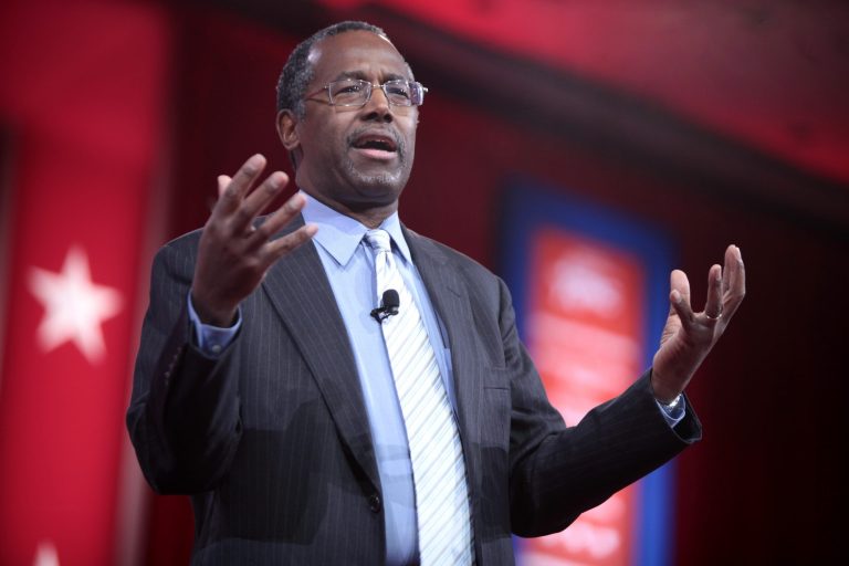 Ben Carson Takes Forever To Come To GOP Debate Stage, Kasich Forgotten