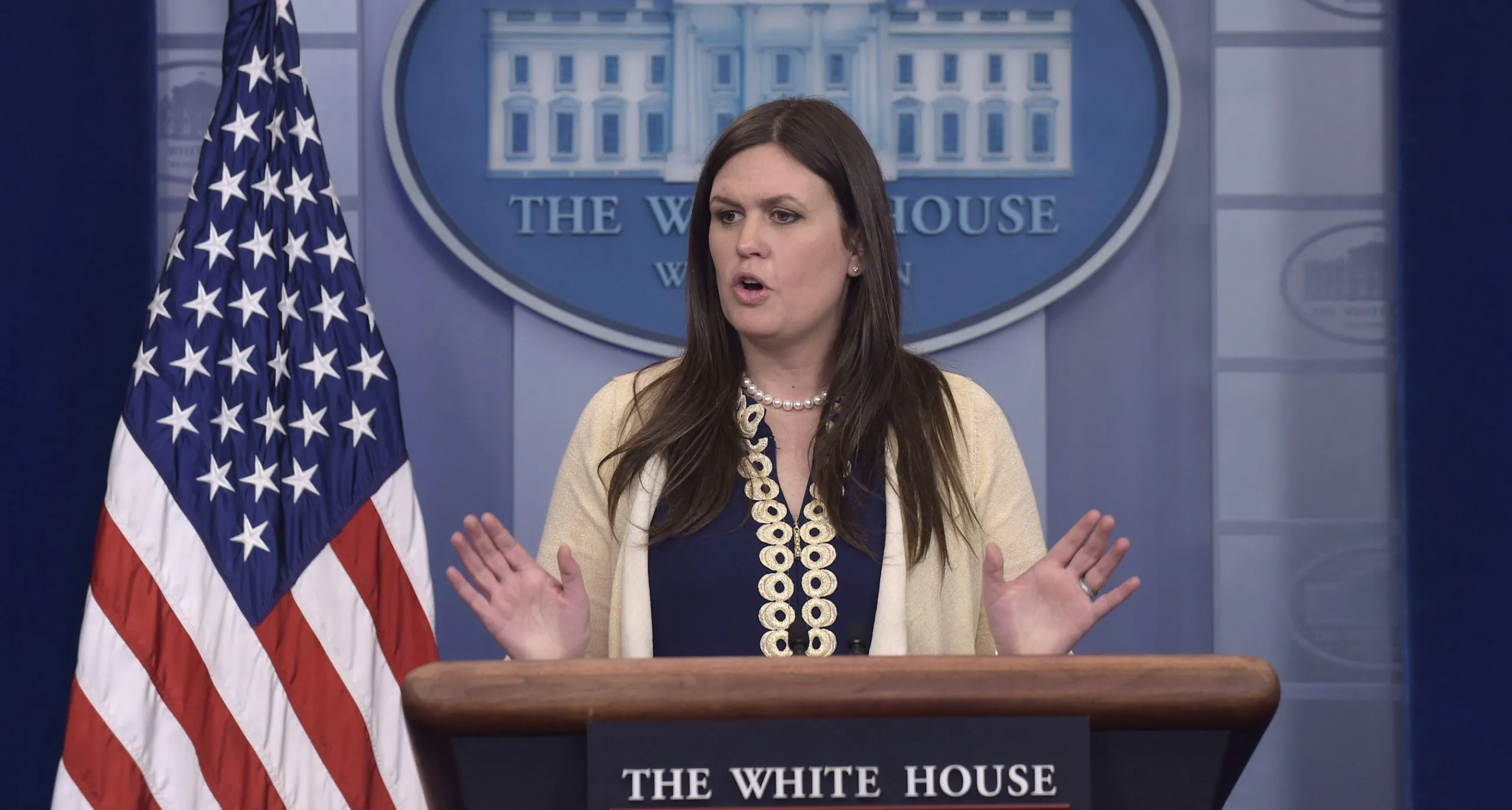 White House: No conflict of interest in Trump asking Comey if he was under investigation