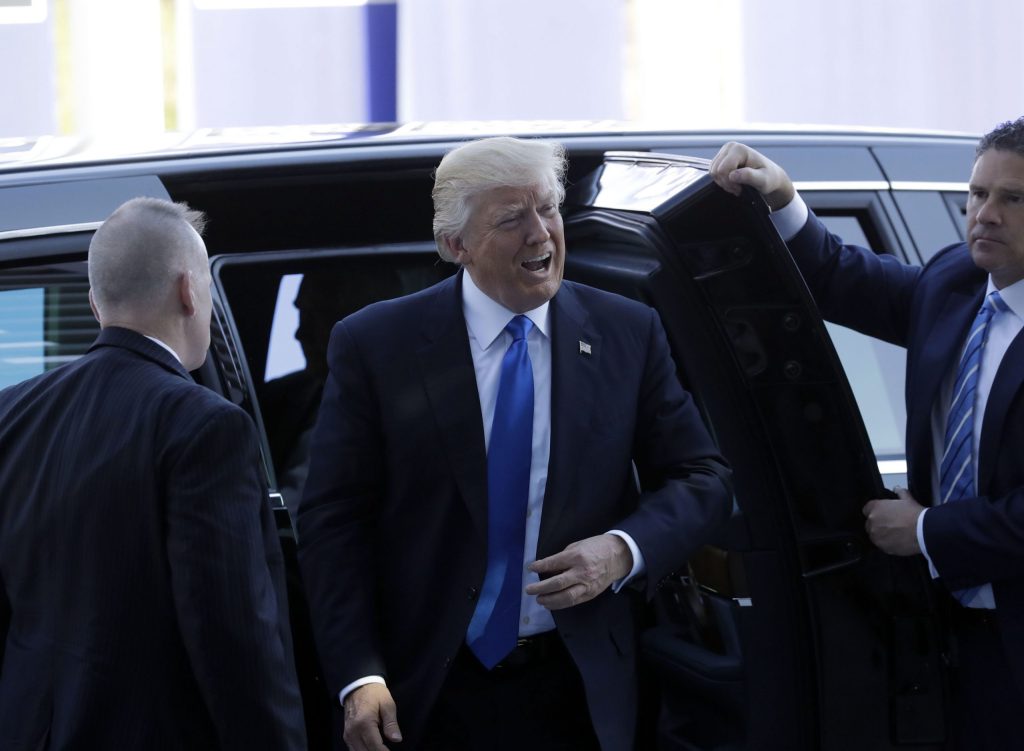 Trump is swampifying the Pentagon