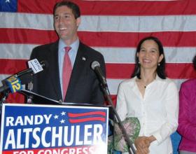 Altschuler Takes the Lead