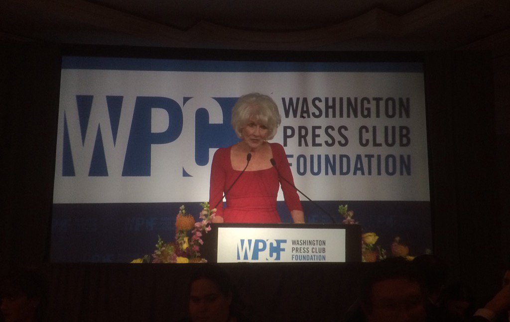 Diane Rehm reams Trump while accepting journalism award