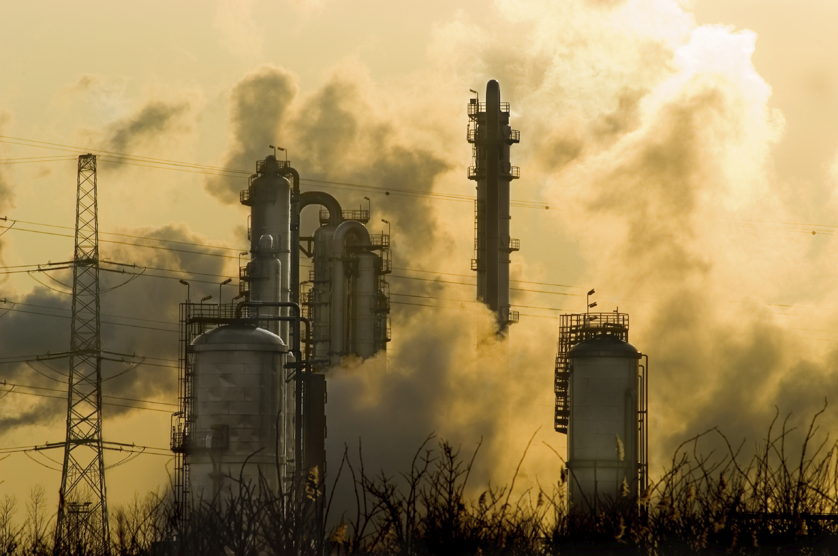 EPA tightens ozone rules, nobody happy