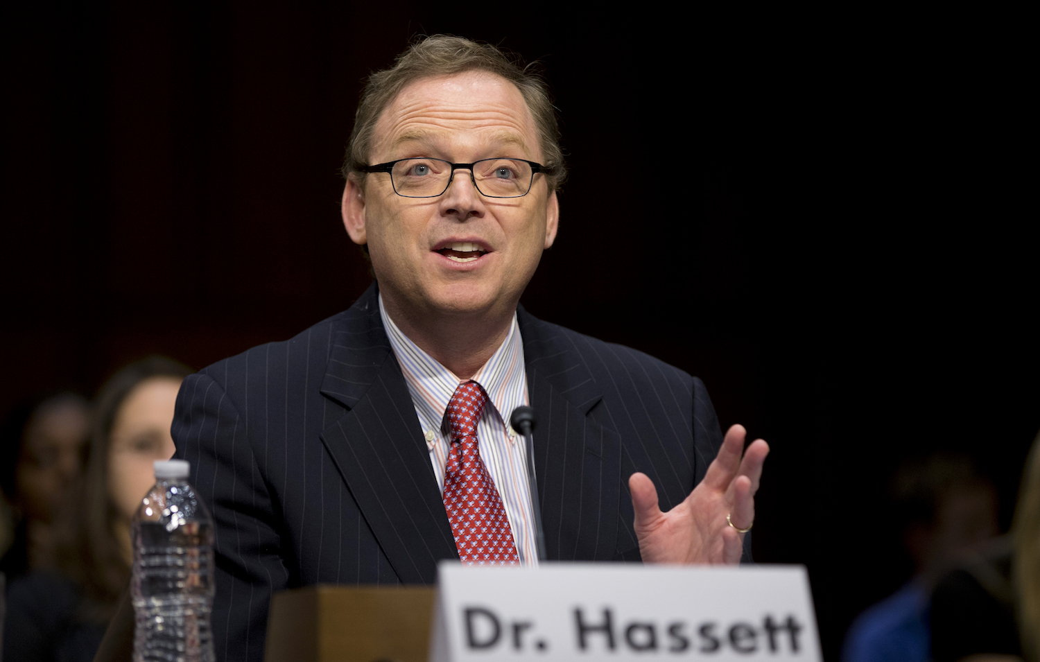 Trump to tap conservative think tank for top economic adviser