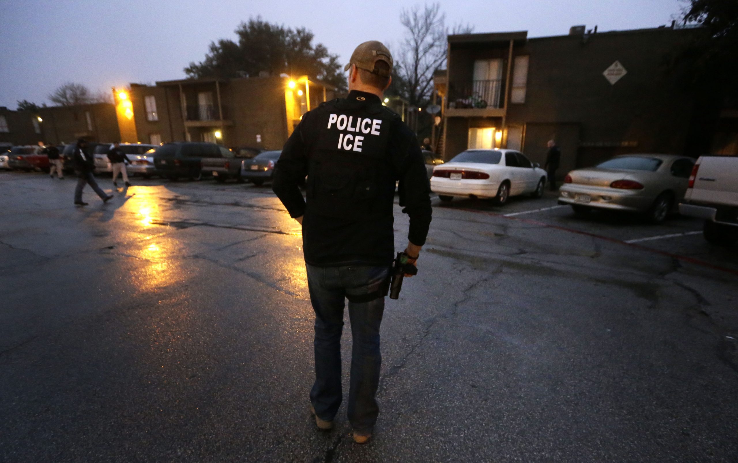 121 illegal immigrants seized in first round of DHS raids