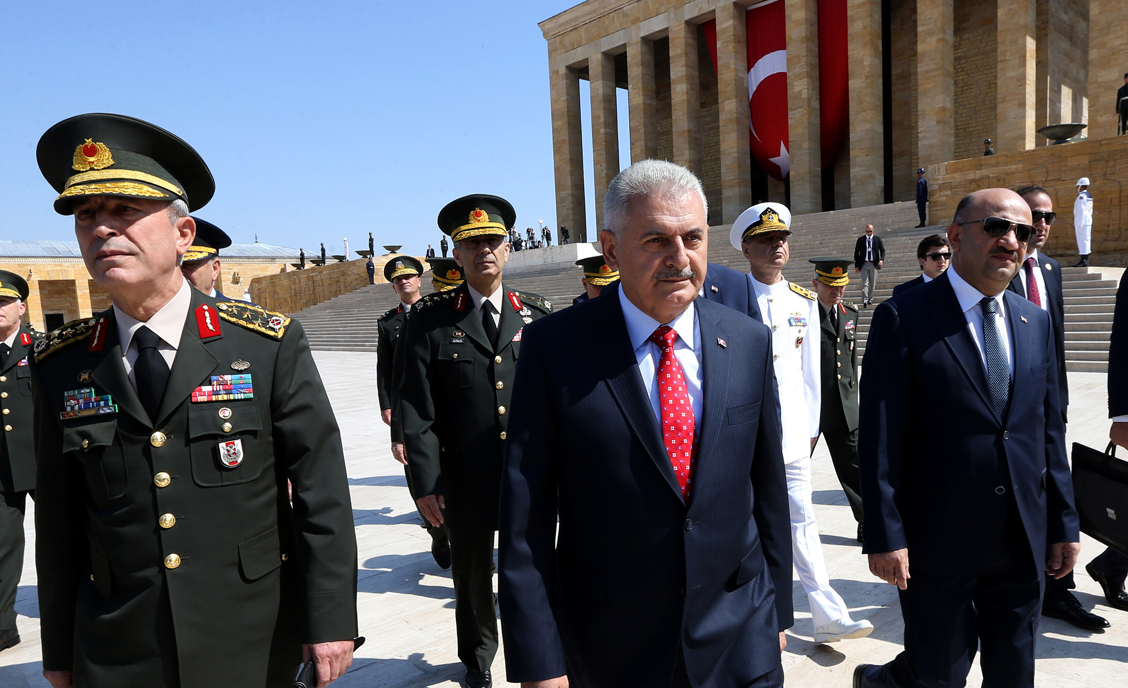 Turkey detains 40,000 people in response to failed coup