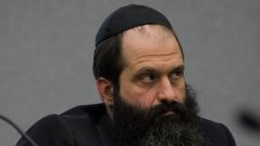 Immigration hawks protest Trump giving Sholom Rubashkin first prison commutation