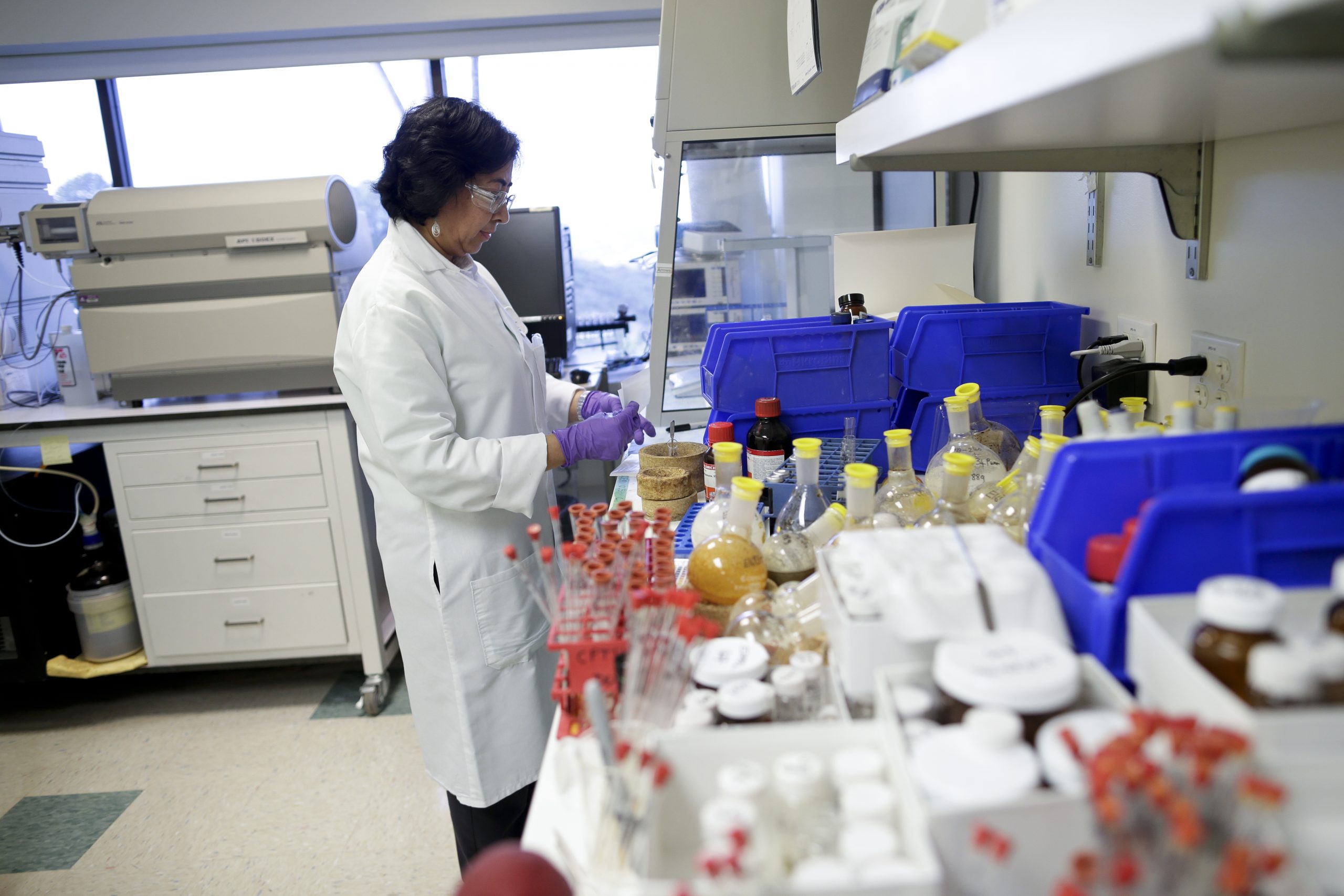 Government wants to grade drugmakers, but keep grades secret