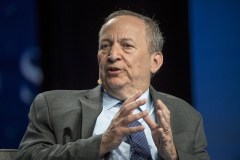 Larry Summers predicts 70% chance recession begins this year