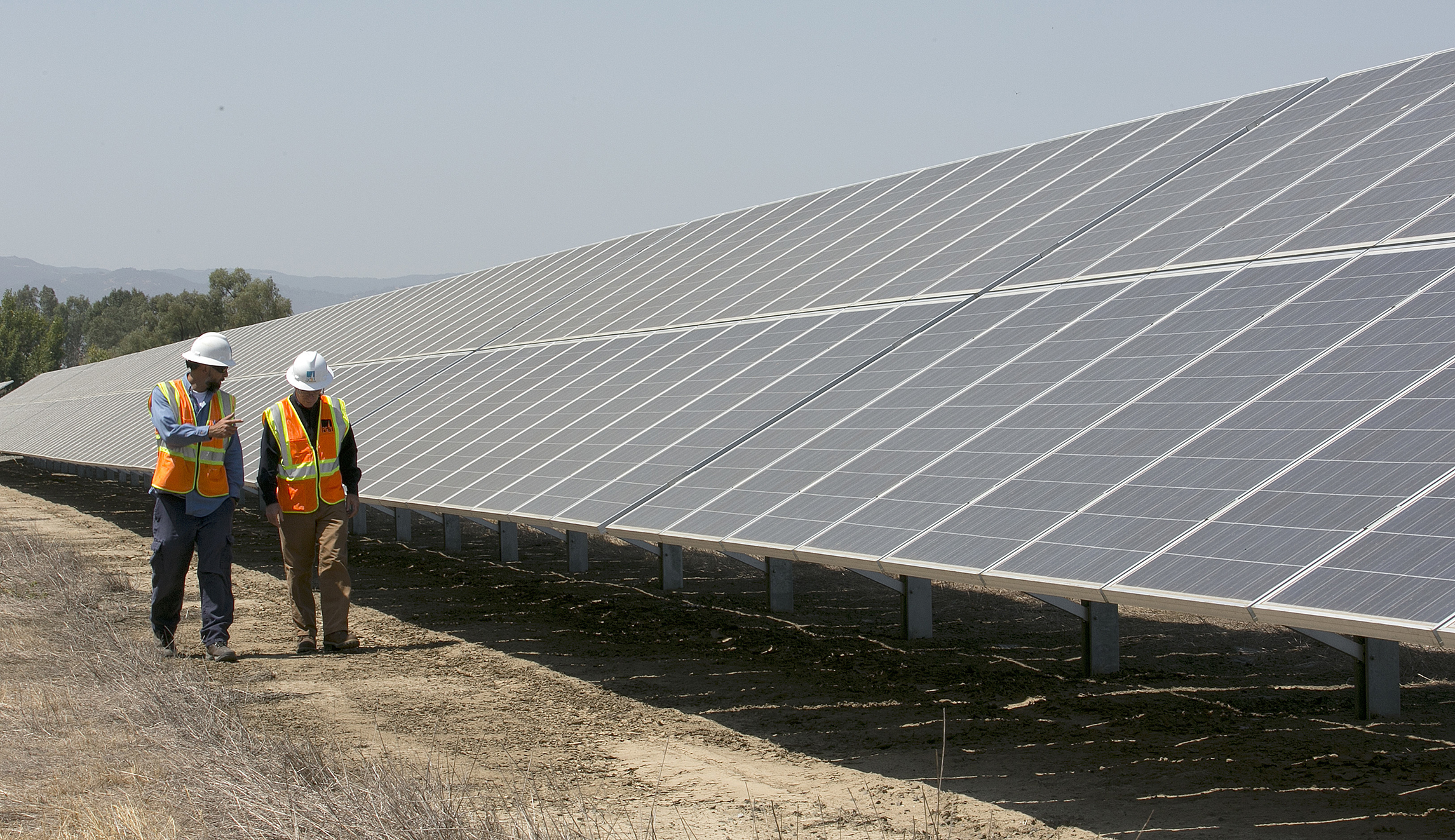 Trade panel recommends Trump impose solar tariffs as high as 35 percent