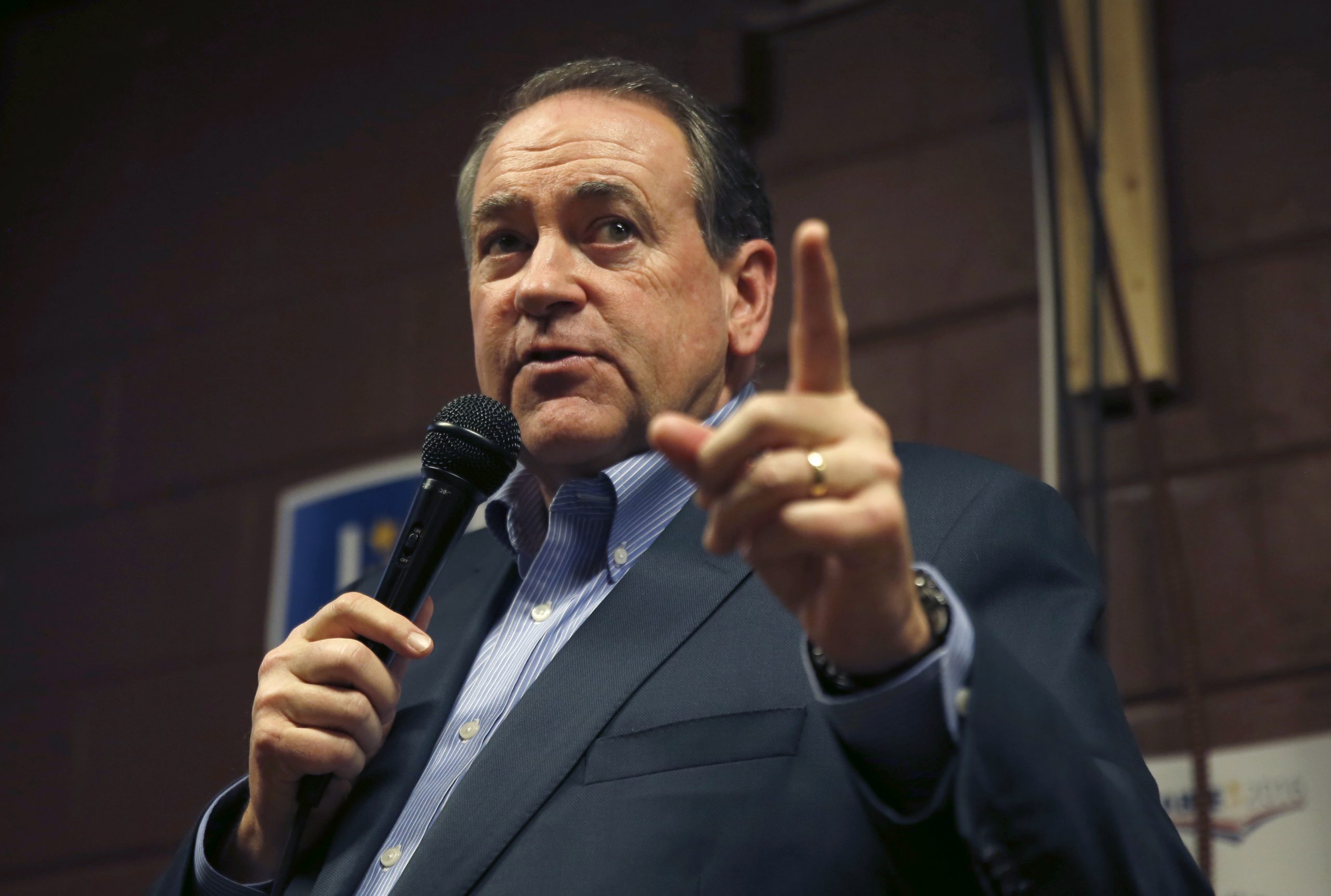 Huckabee teases protesters who shut down Trump rally