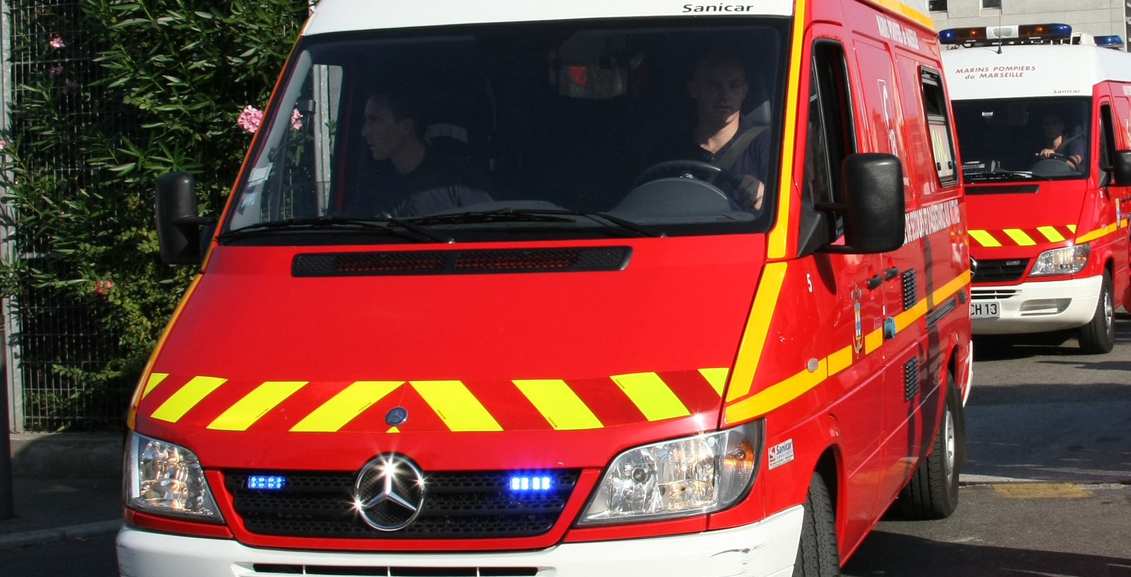 13 killed in explosion at French restaurant