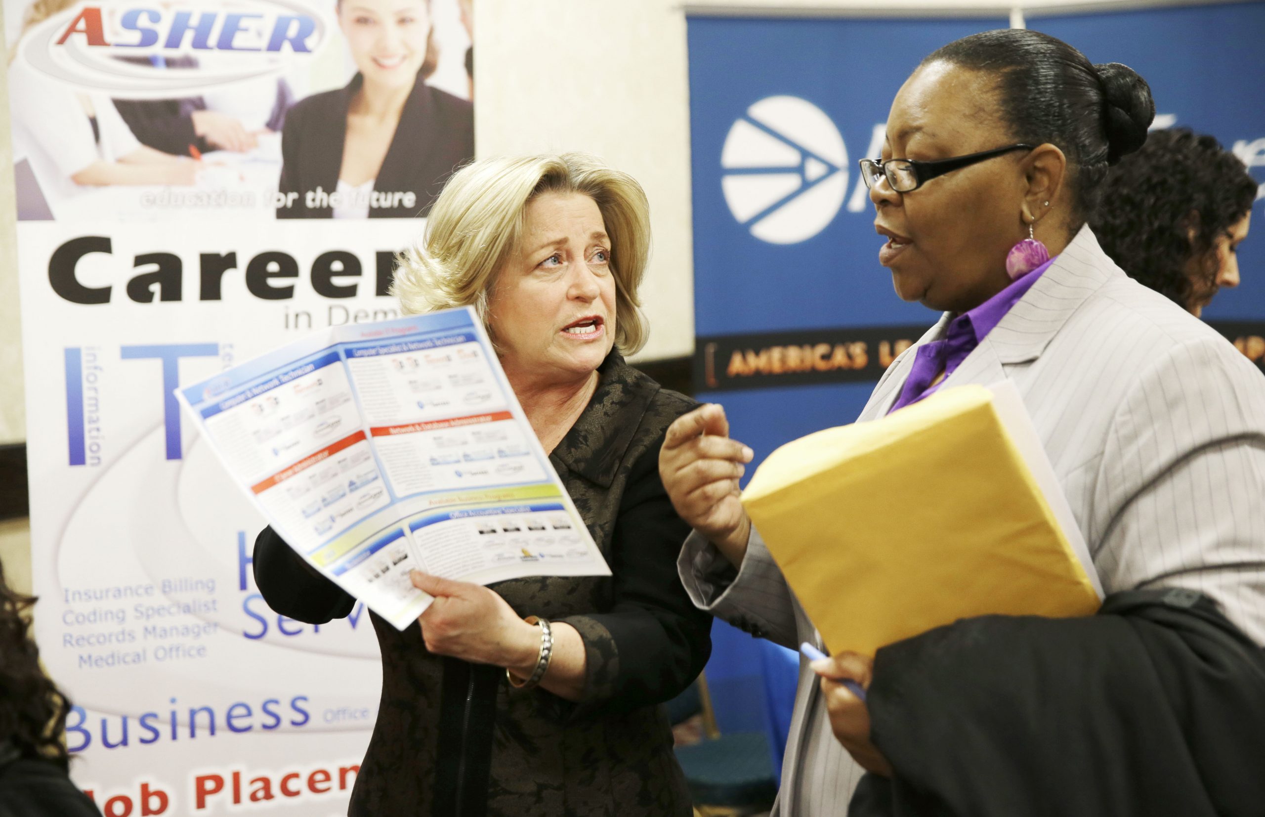 US applications for jobless aid reach 3-month low