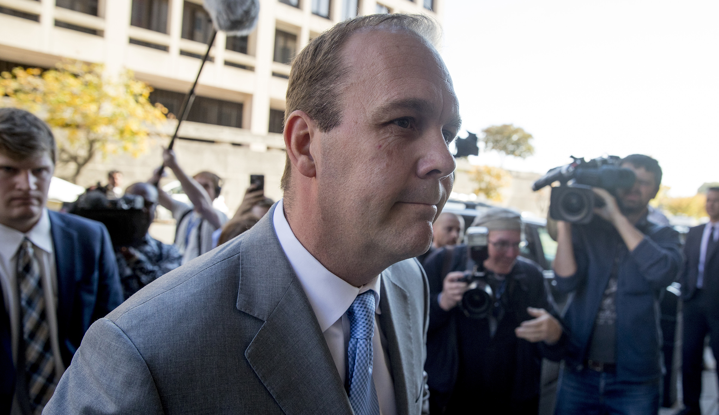 Judge rejects Rick Gates’ request to leave house arrest to take kids to school