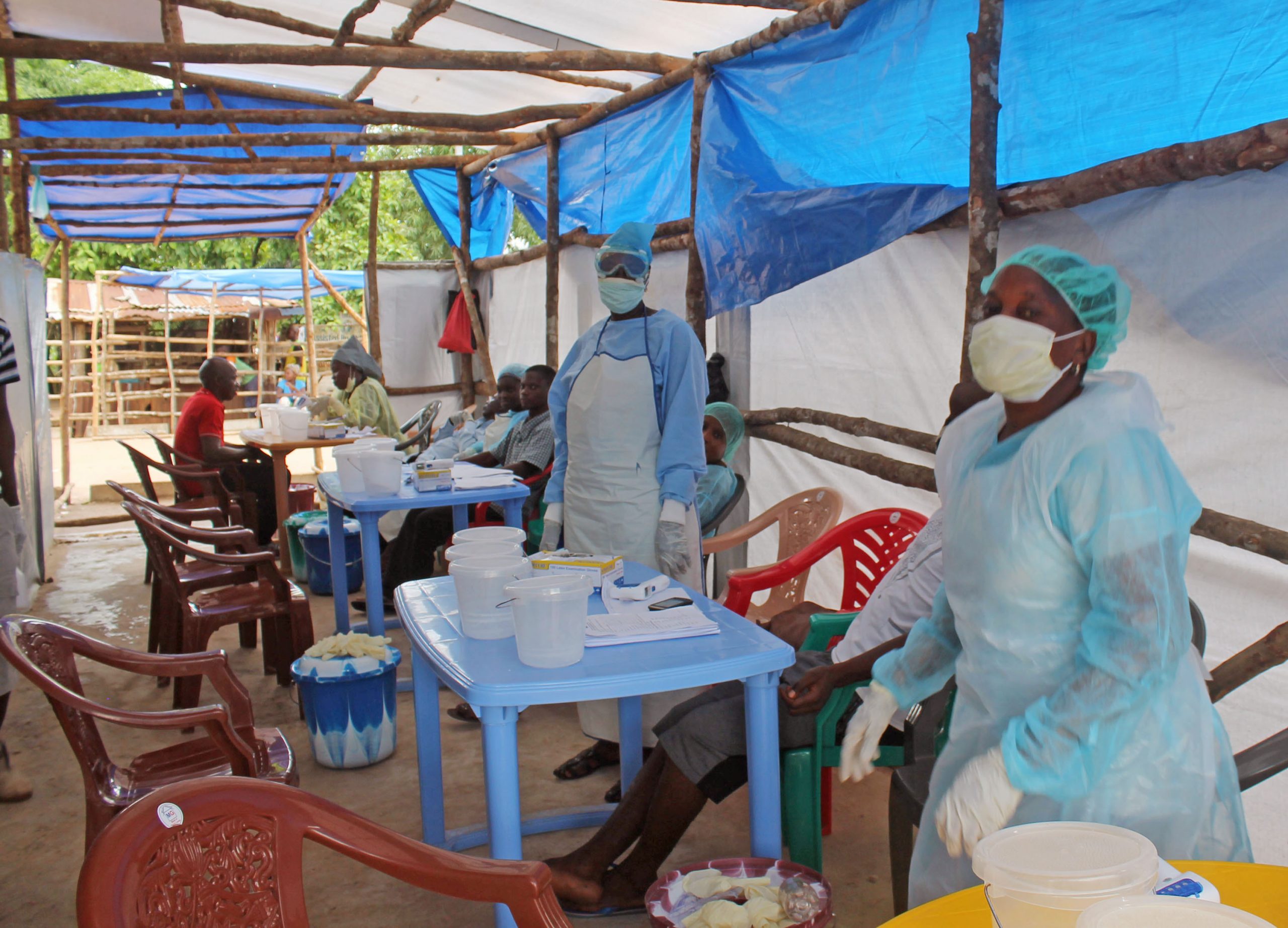 Liberia president orders new anti-Ebola measures