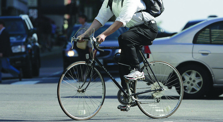A bicycle commuter in downtown D.C. (Examiner file photo)