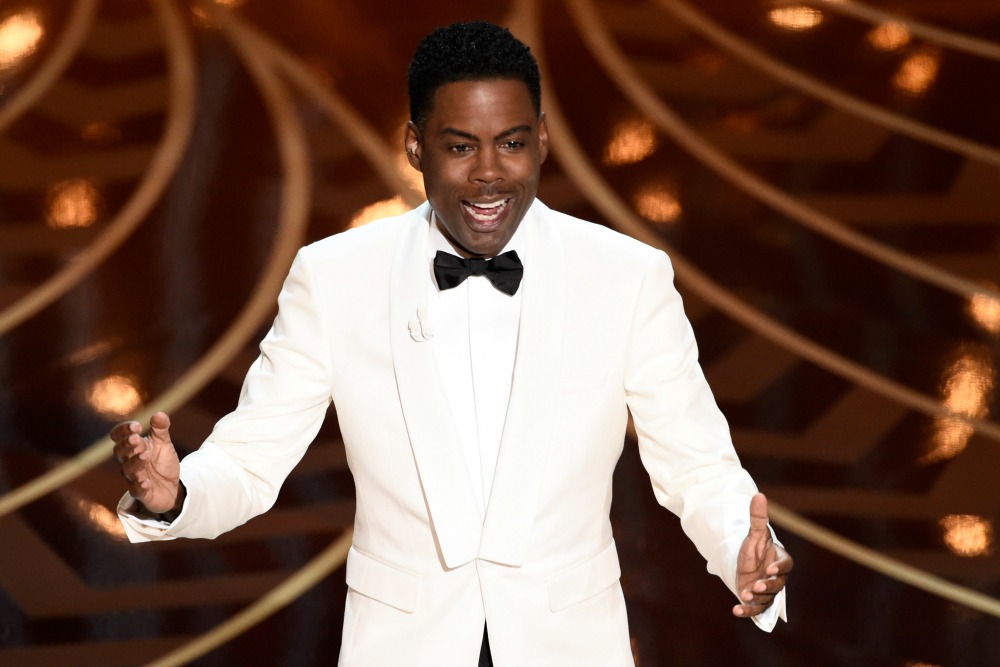 Chris Rock says he has COVID-19 despite Johnson & Johnson vaccination
