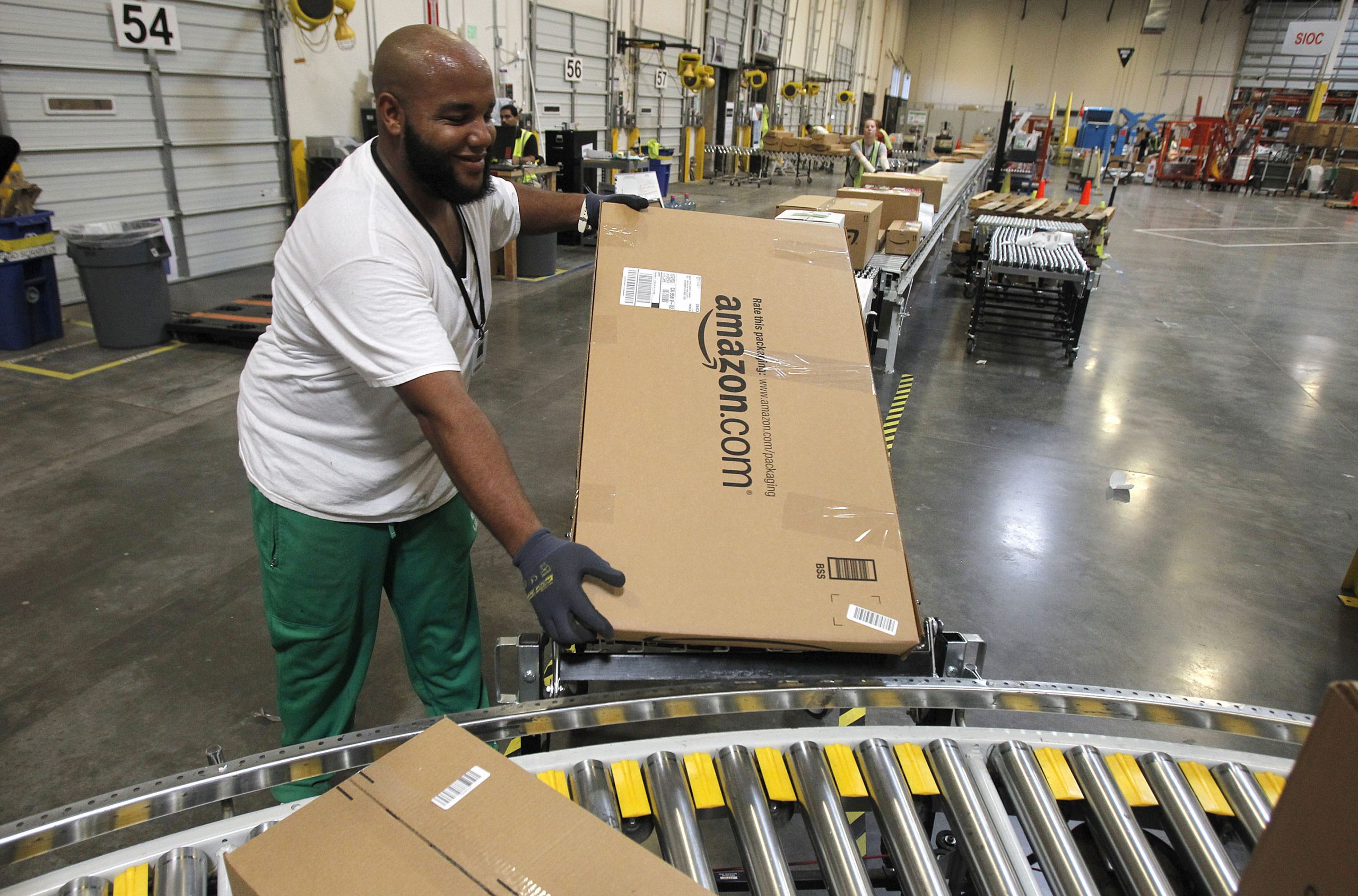 Amazon introduces deliveries on Sundays with US Postal Service