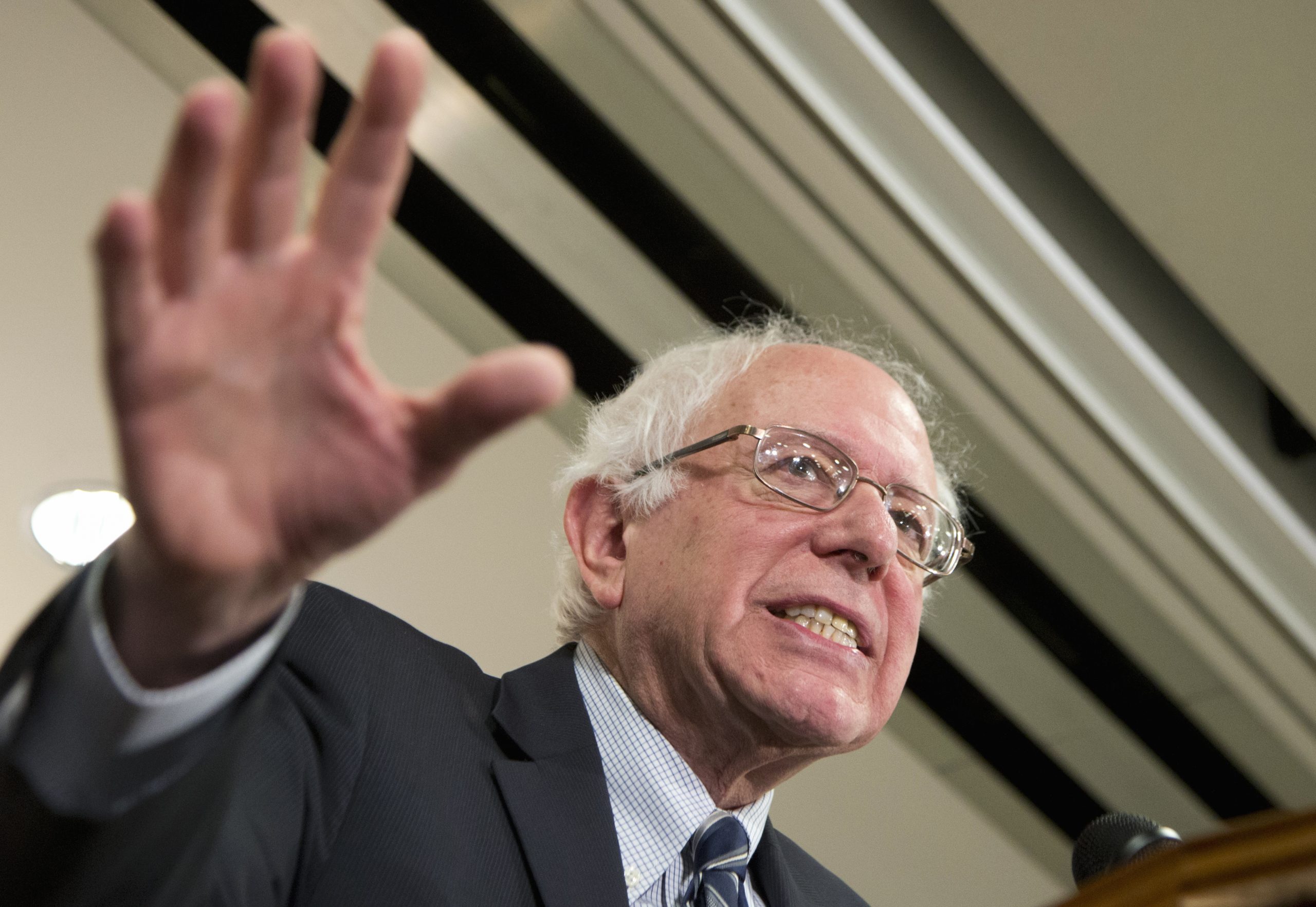 Sanders touts $33.7M fundraising close to 2015