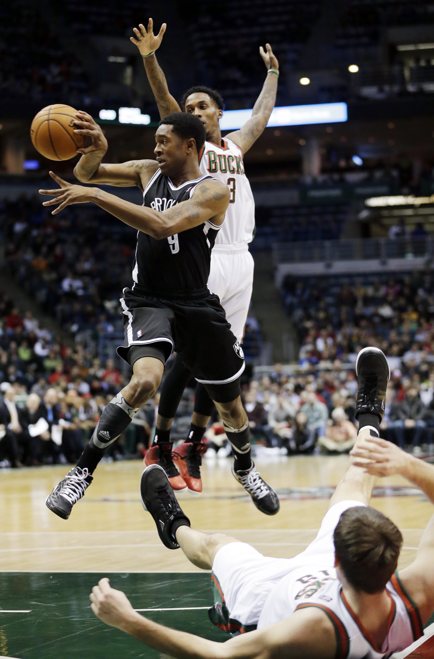 Bucks beat Nets for 13th straight time, 108-93