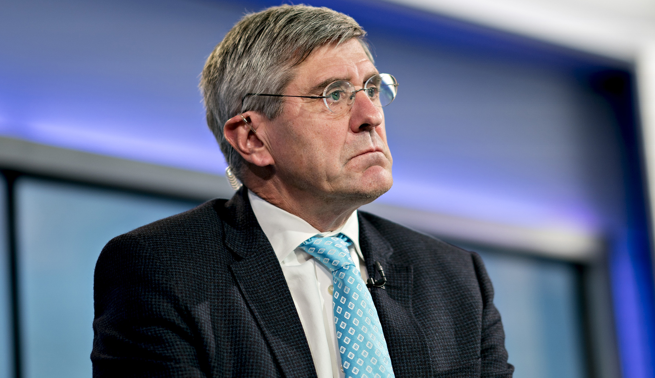 Senate Republicans hesitate to support Trump Fed pick Stephen Moore