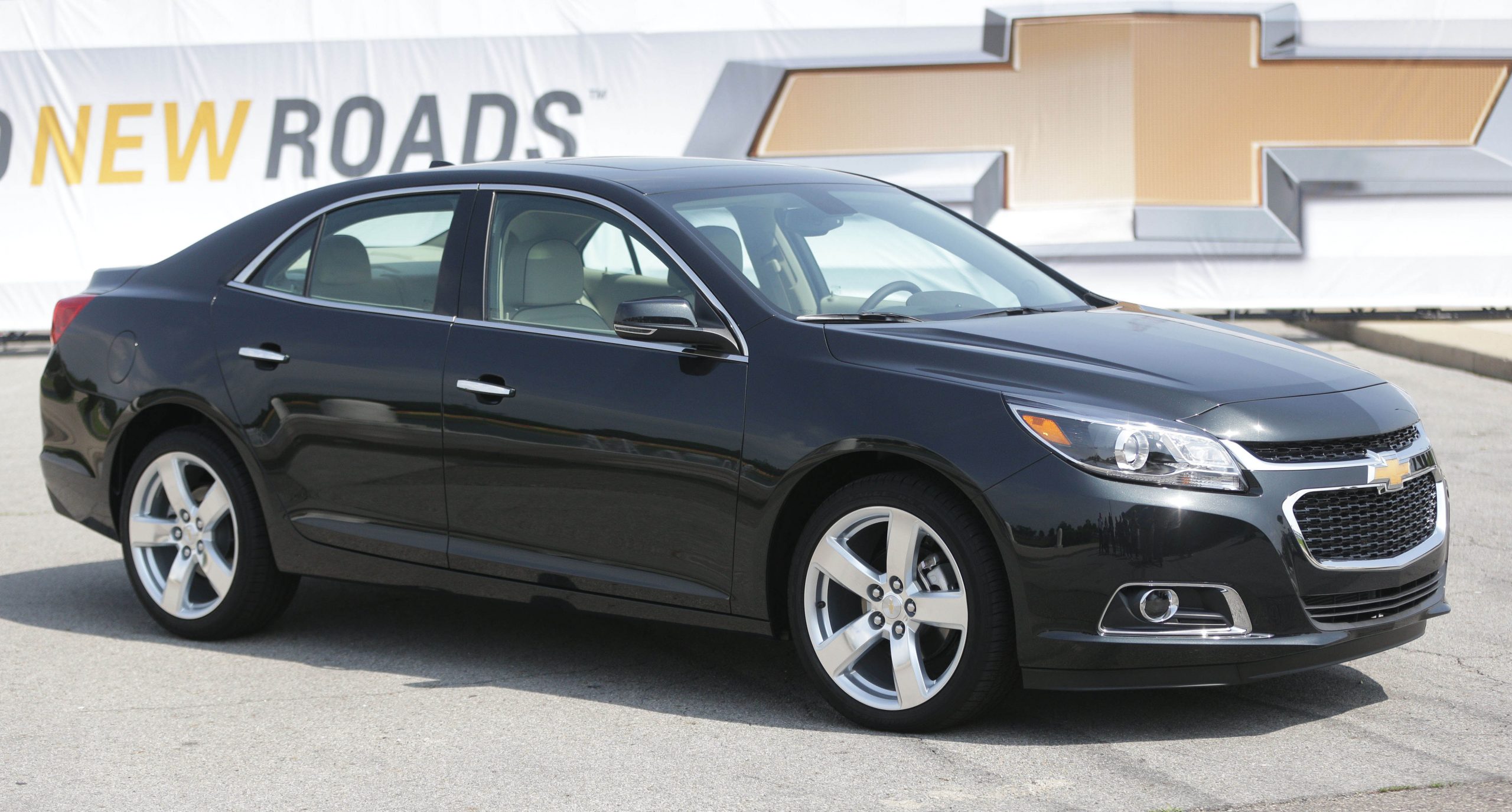 GM recalls 2.7M more cars; industry on record pace