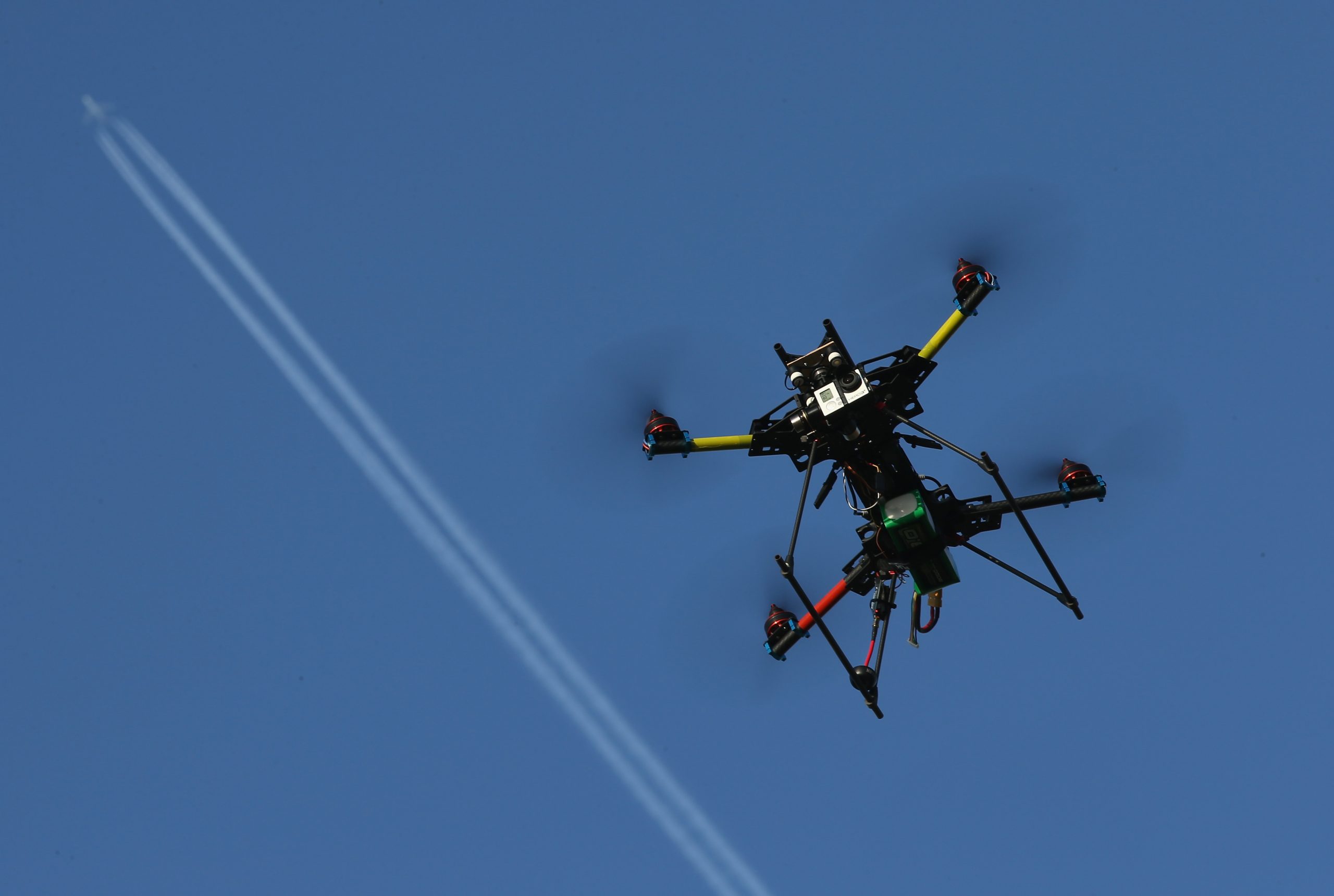 FAA approves 1,000 drone flight applications