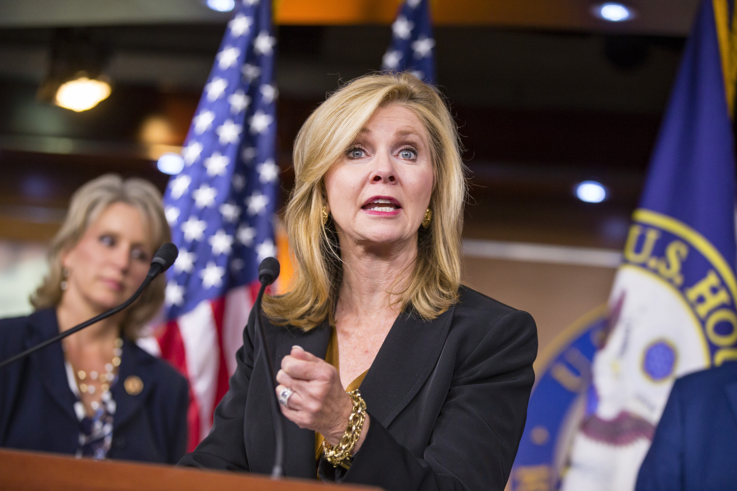 GOP lawmakers help kill 1 percent cut to Congress funding