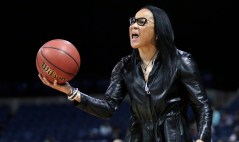 Dawn Staley is a self-righteous hypocrite