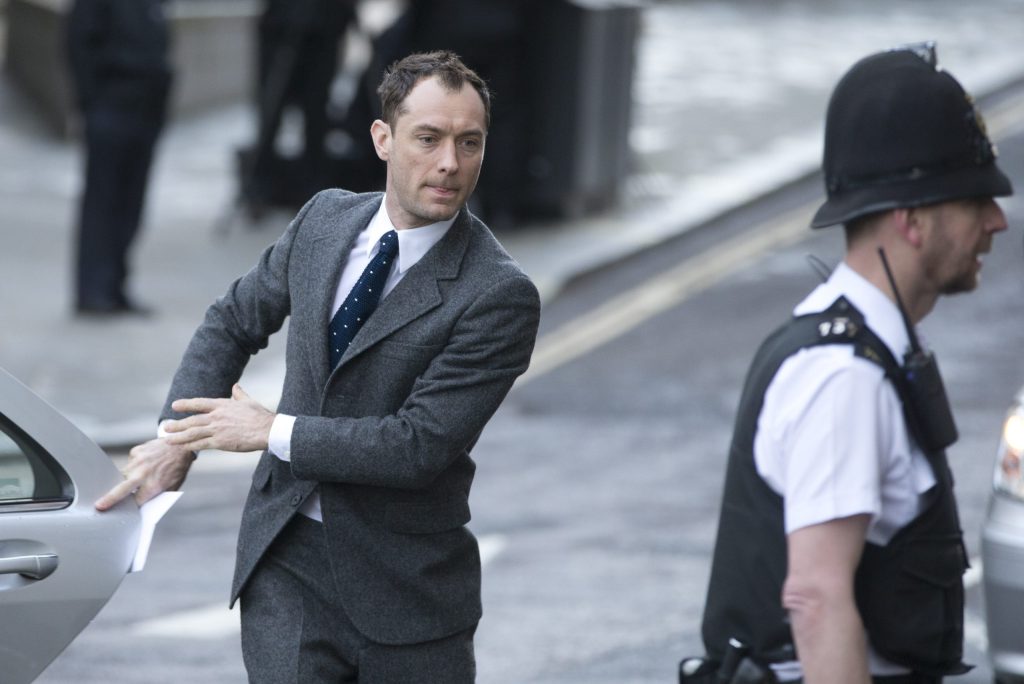 Journalist admits phone hacking for Sunday Mirror