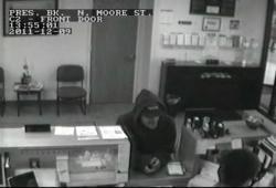 Arlington searching for bank robber