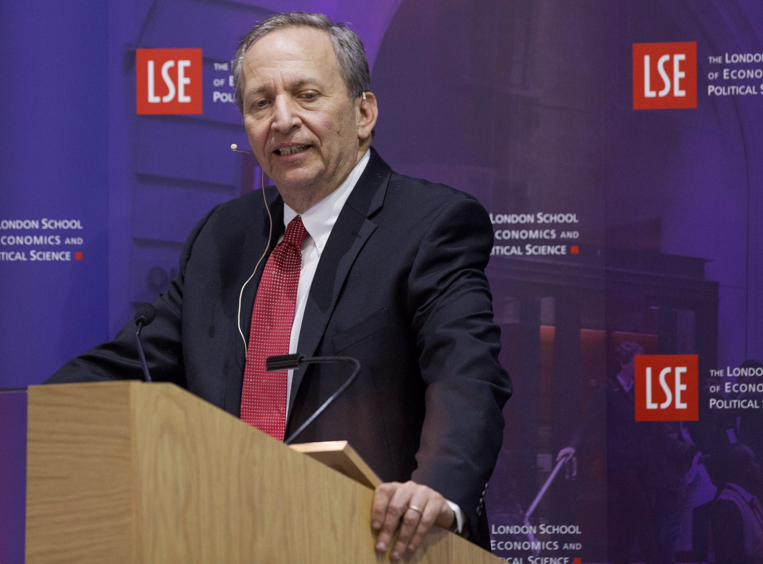 Colleagues rally to support Larry Summers