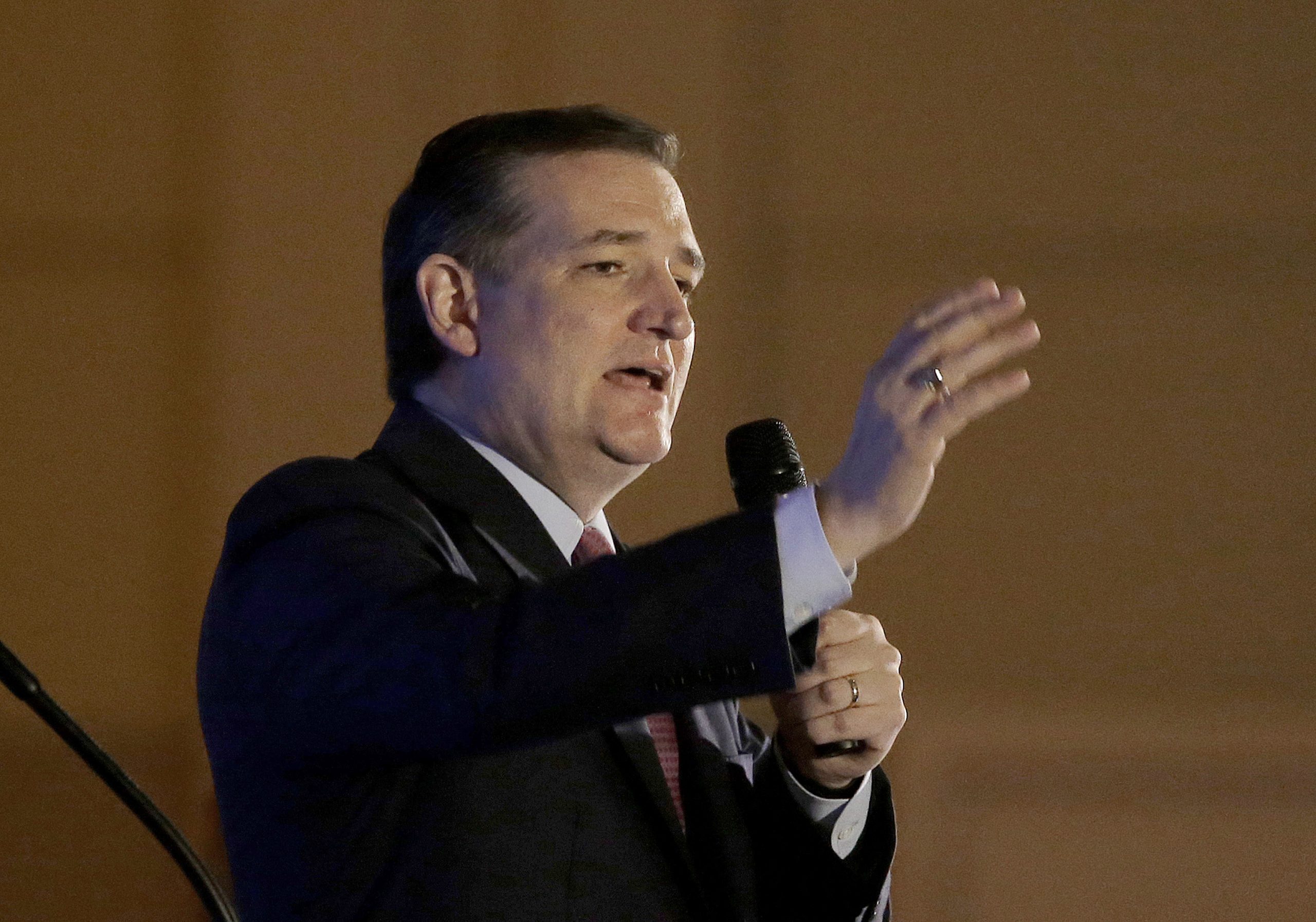Cruz talks water at California GOP convention