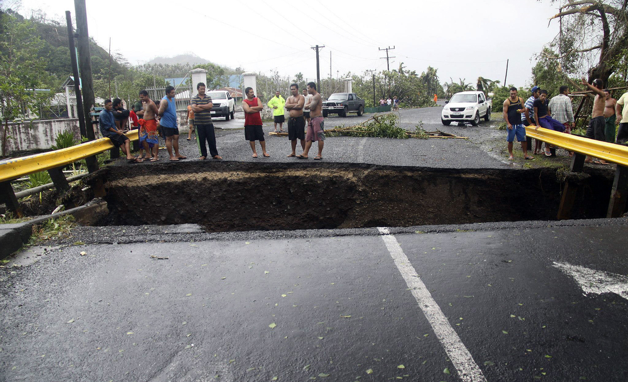 Cyclone flattens homes in Samoa; 3 reported dead