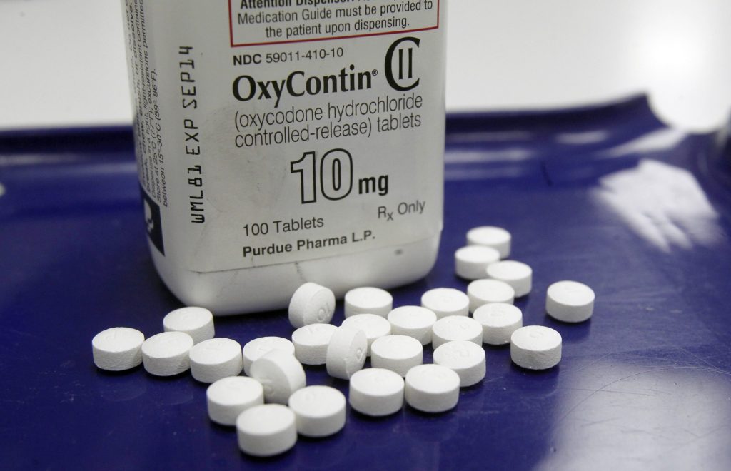 FDA looks at two painkillers that hinder abuse