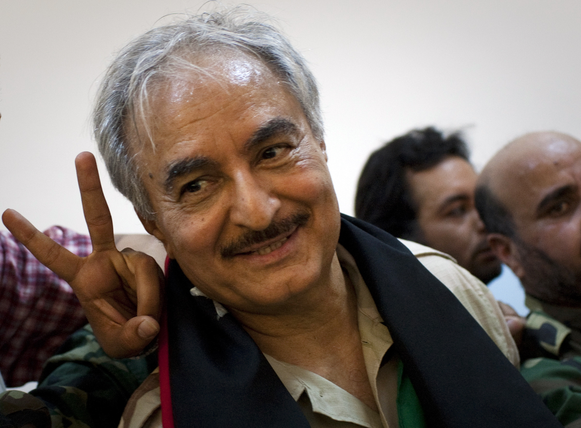 AP INTERVIEW: Rogue Libya general vows to fight on