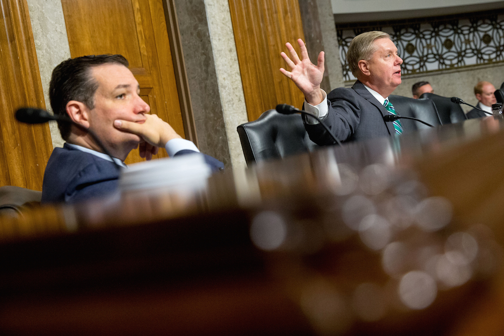 Lindsey Graham to host fundraiser for Cruz